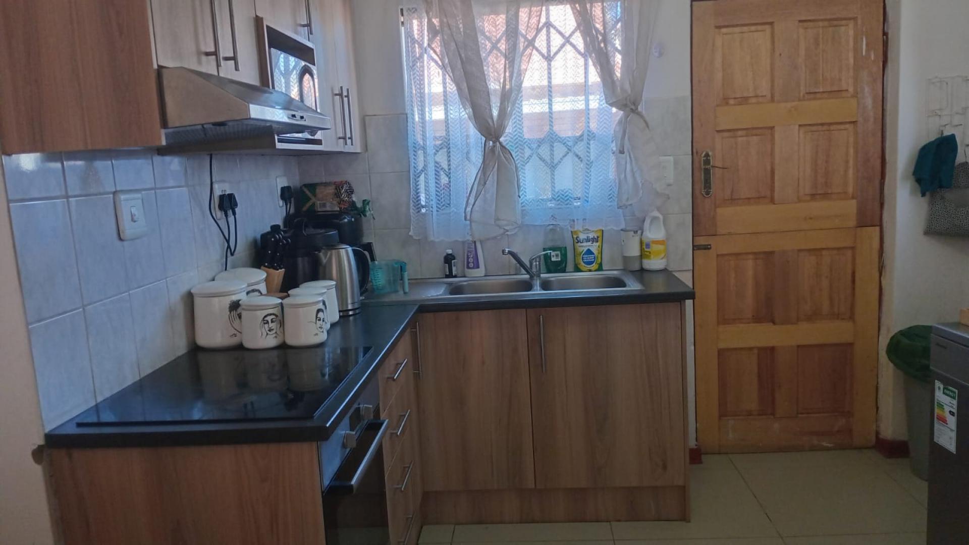 Kitchen of property in Bloemdustria