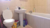 Bathroom 1 of property in Bloemdustria