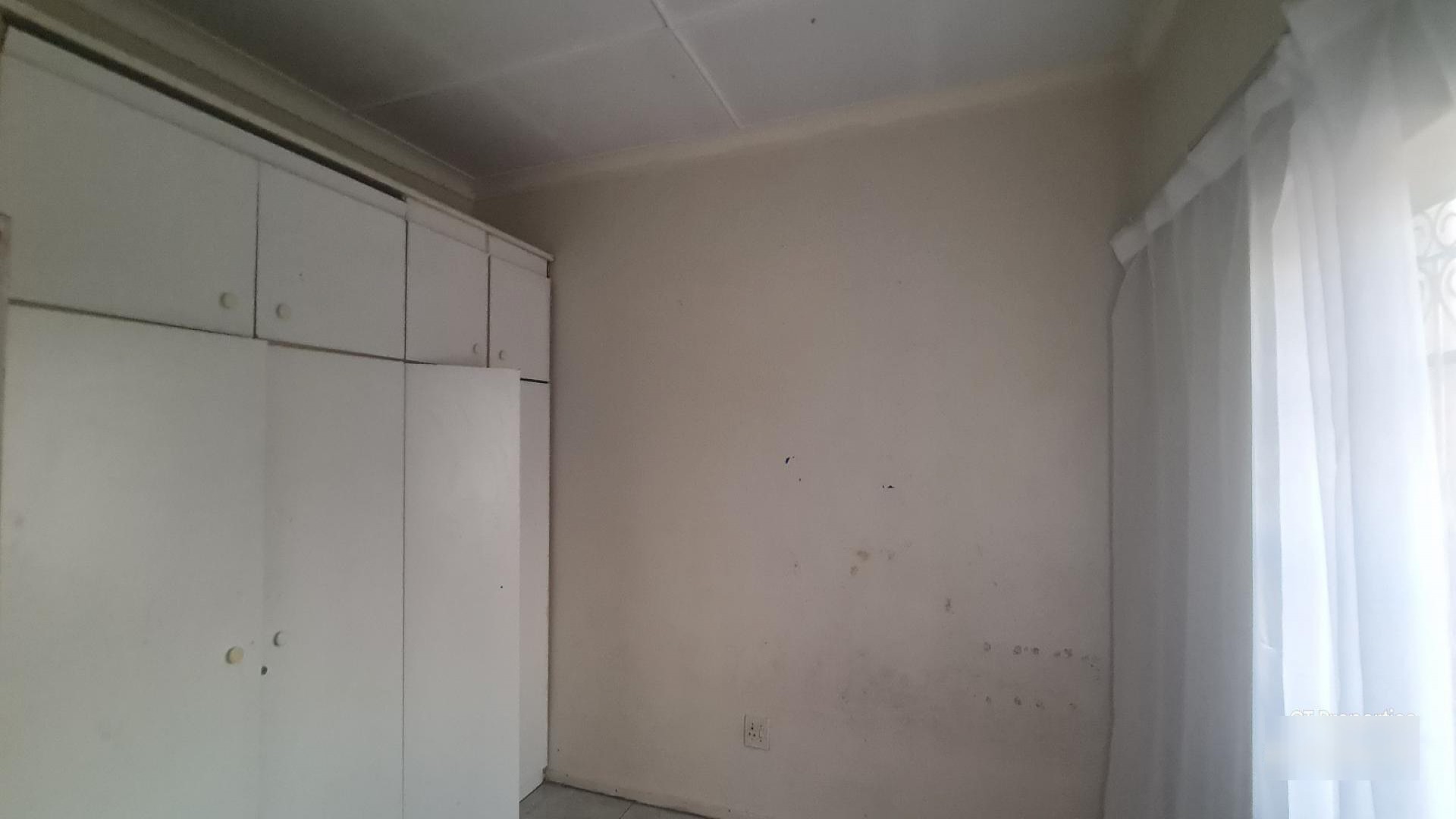 Bed Room 1 of property in Elsburg