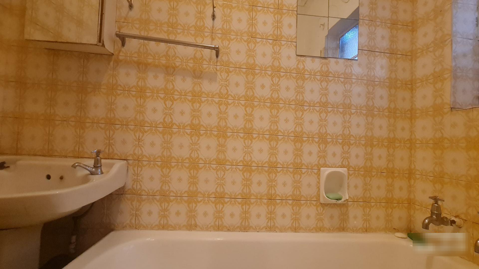 Bathroom 1 of property in Elsburg