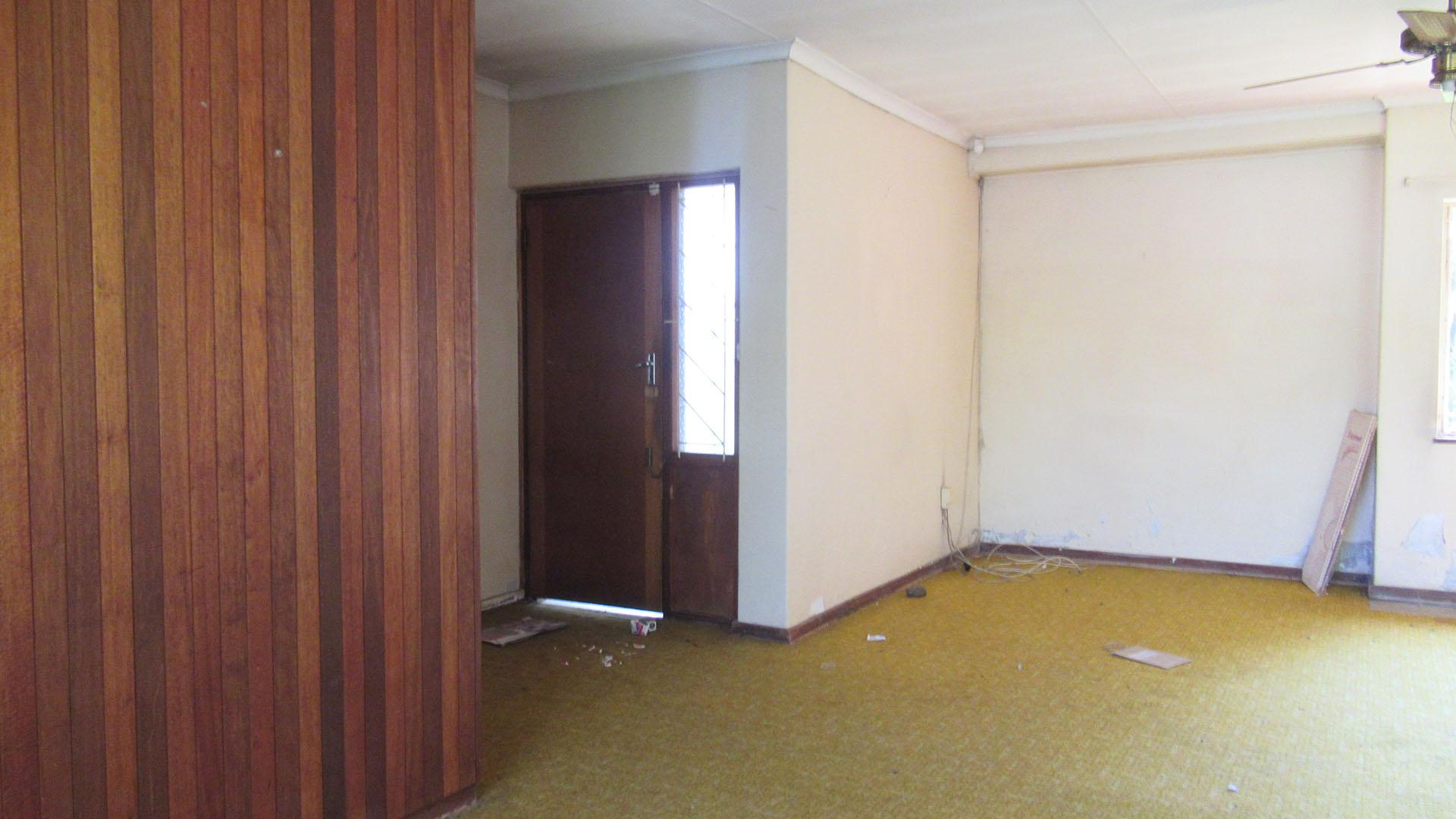 Spaces - 24 square meters of property in Strubenvale