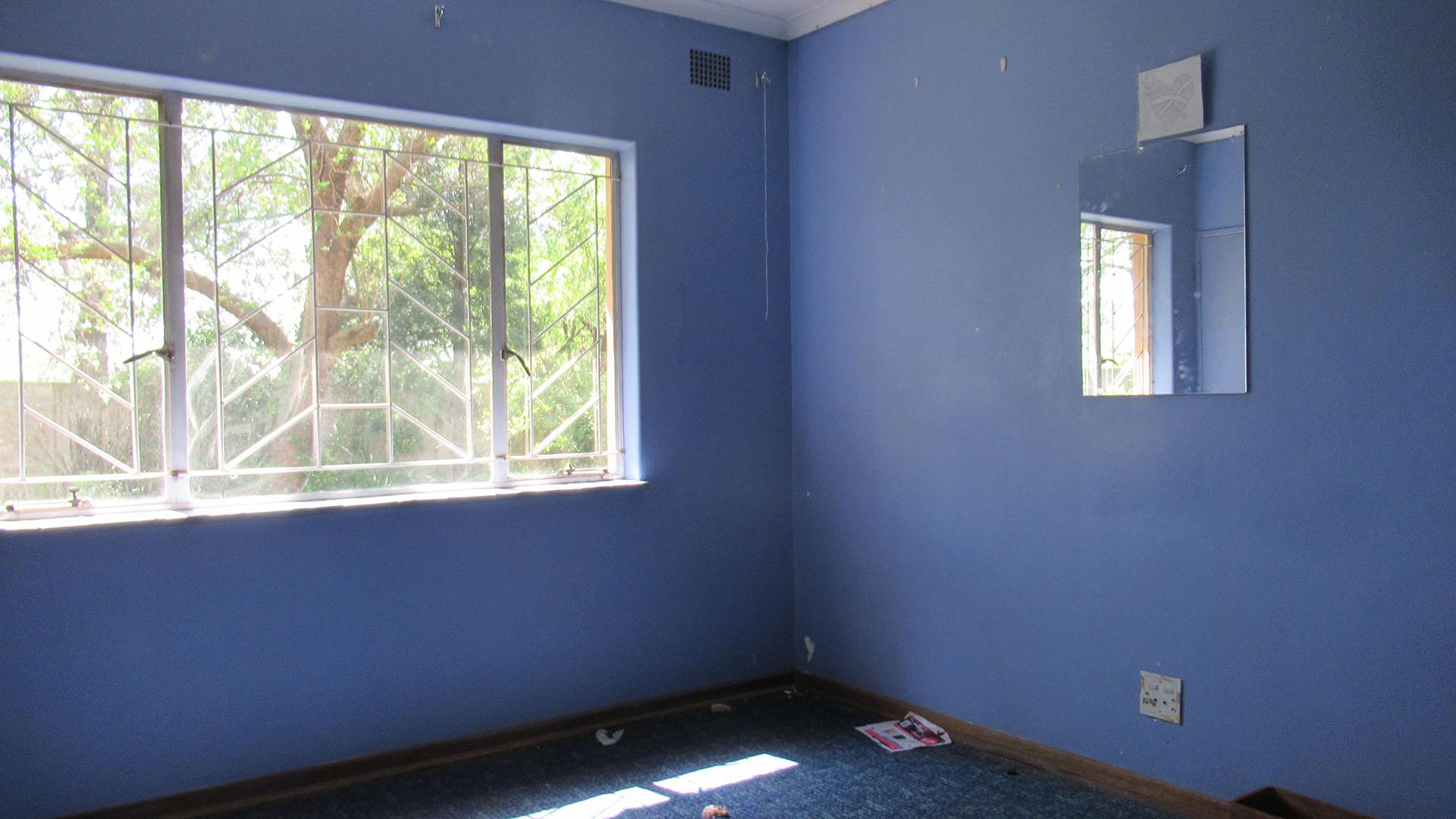Bed Room 2 of property in Strubenvale