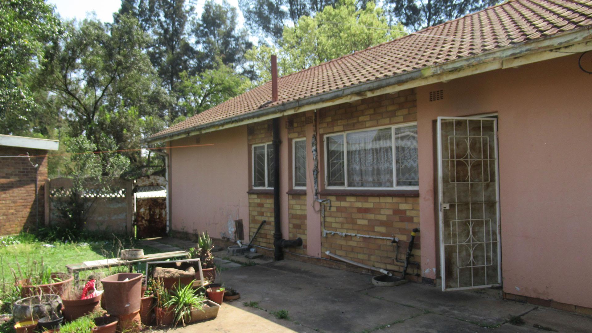Backyard of property in Strubenvale