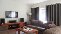 Lounges - 14 square meters of property in Roodekrans