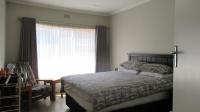 Bed Room 2 - 17 square meters of property in Roodekrans