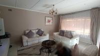 Lounges of property in Yellowwood Park 