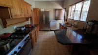 Kitchen of property in Yellowwood Park 