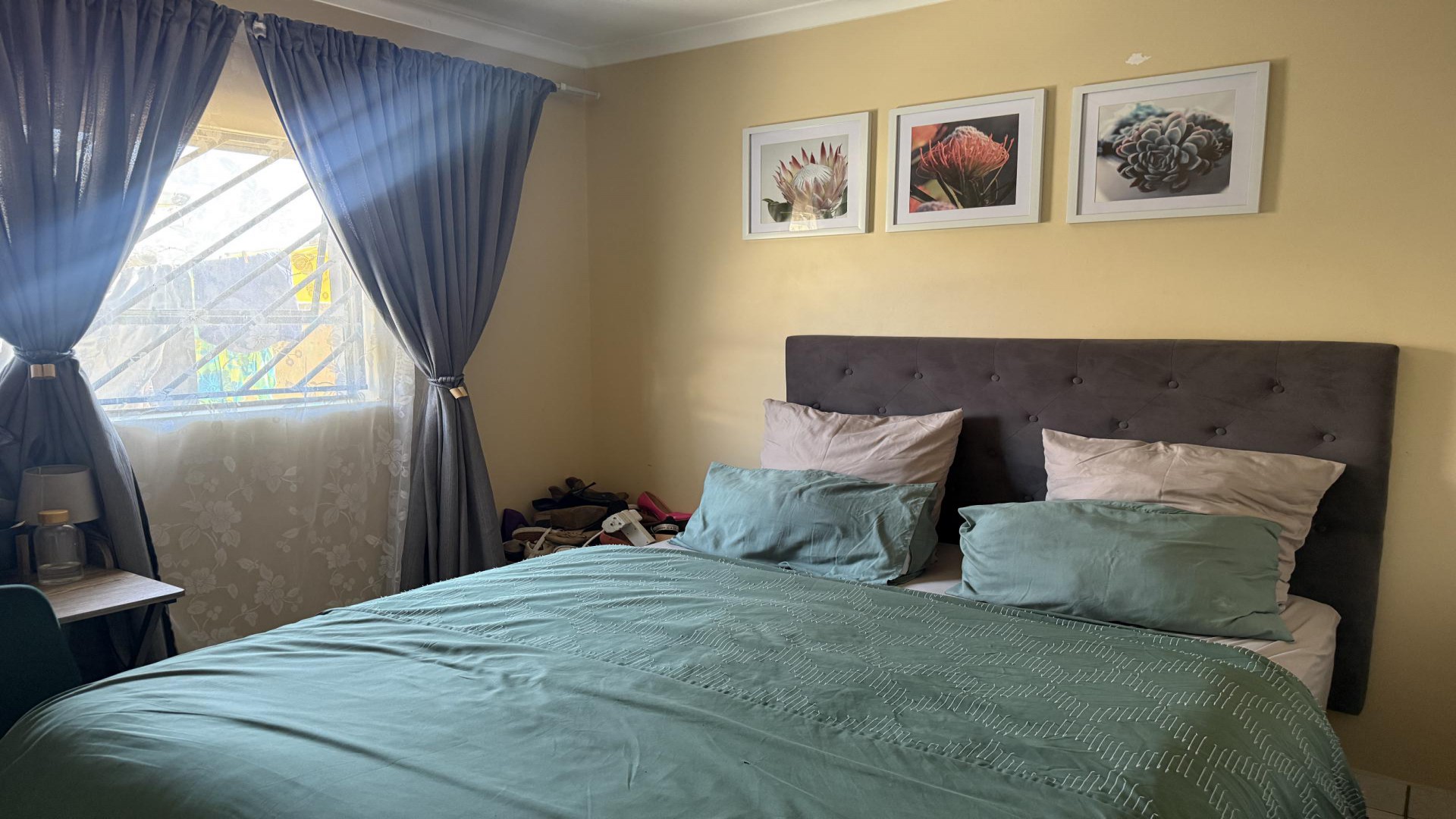 Bed Room 1 of property in Riverside View