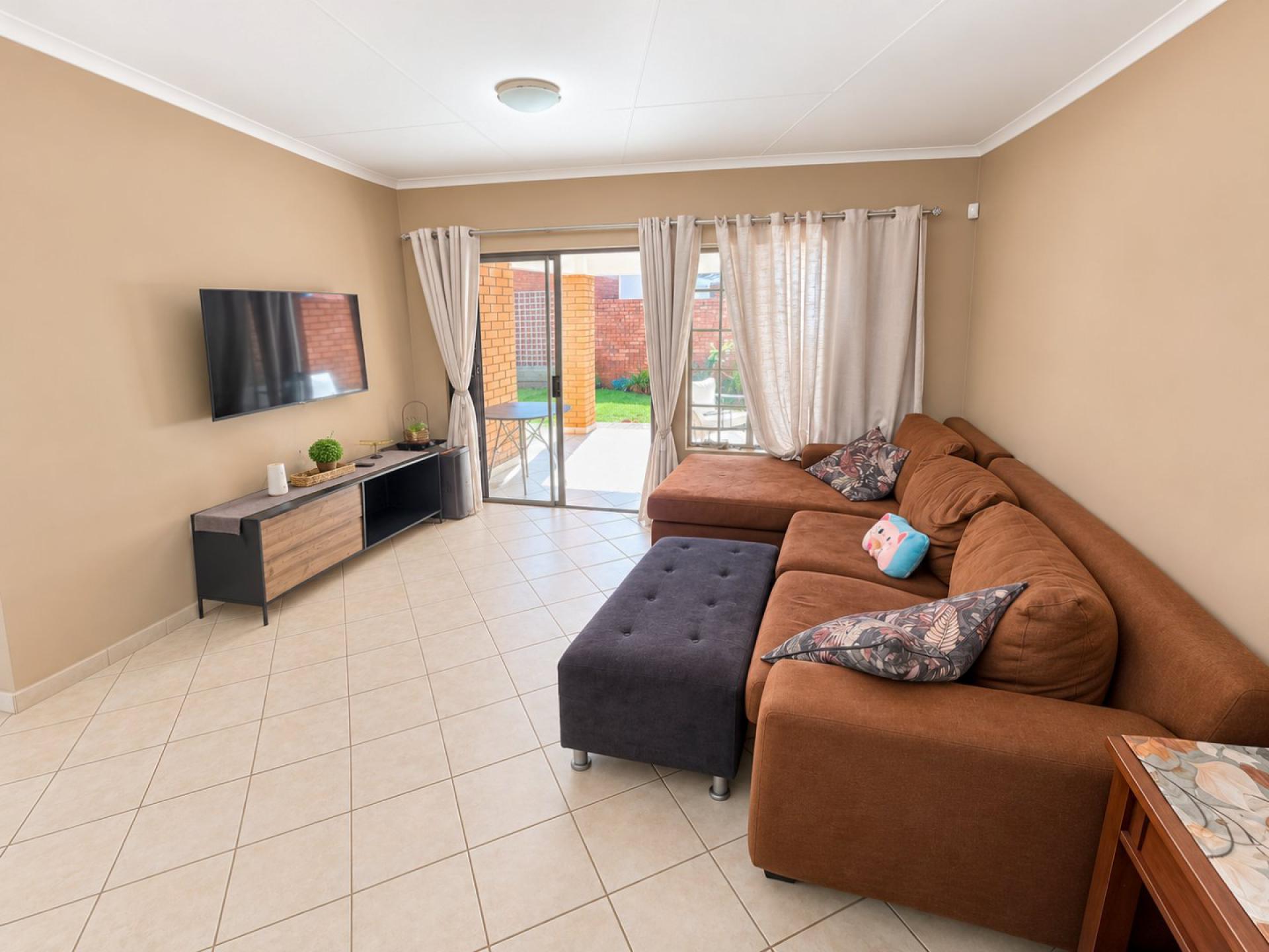  of property in Sinoville