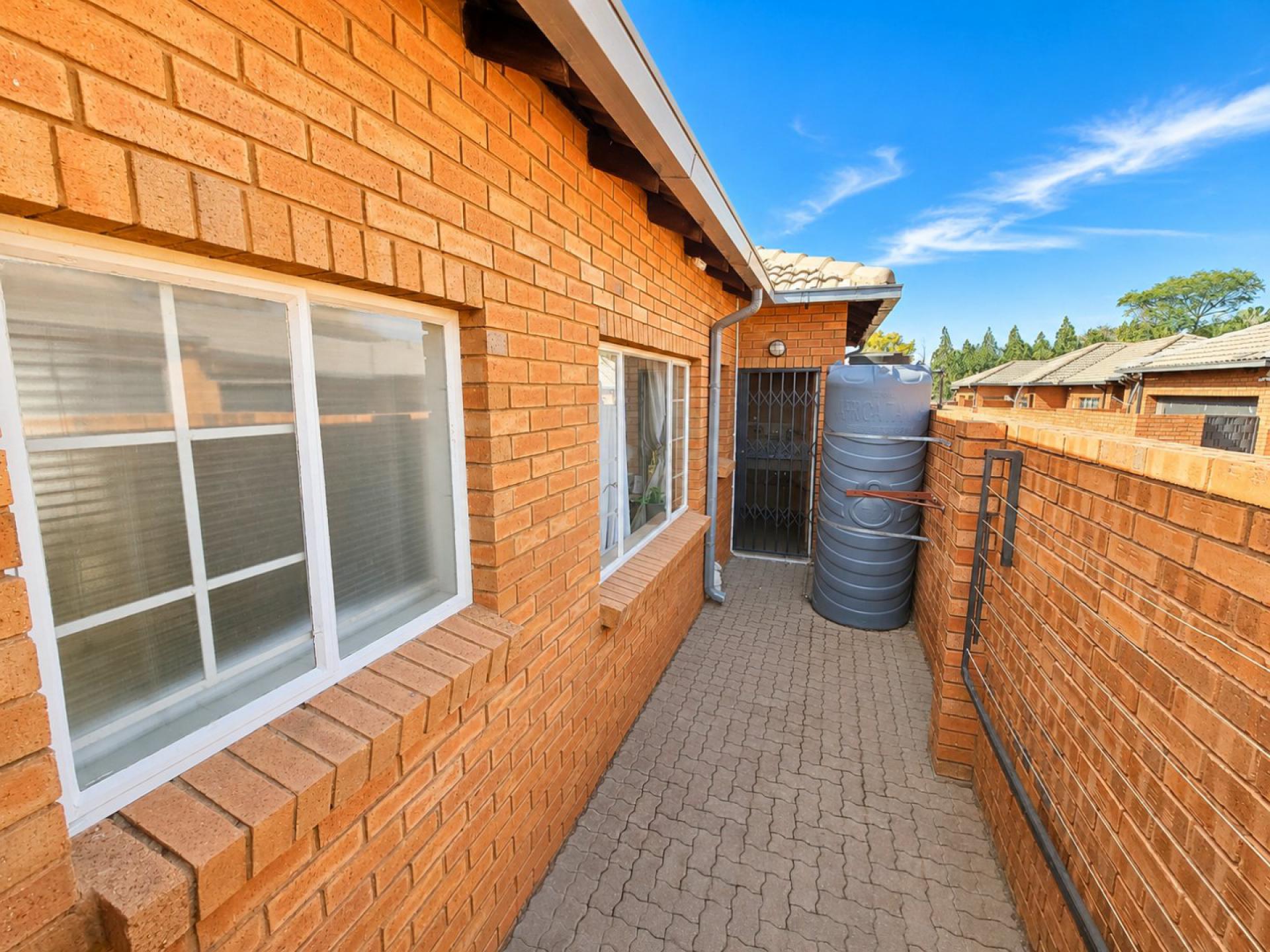  of property in Sinoville