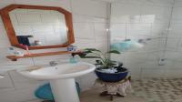 Bathroom 1 of property in Escombe 