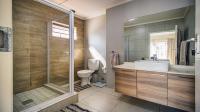 Bathroom 1 of property in Witfontein