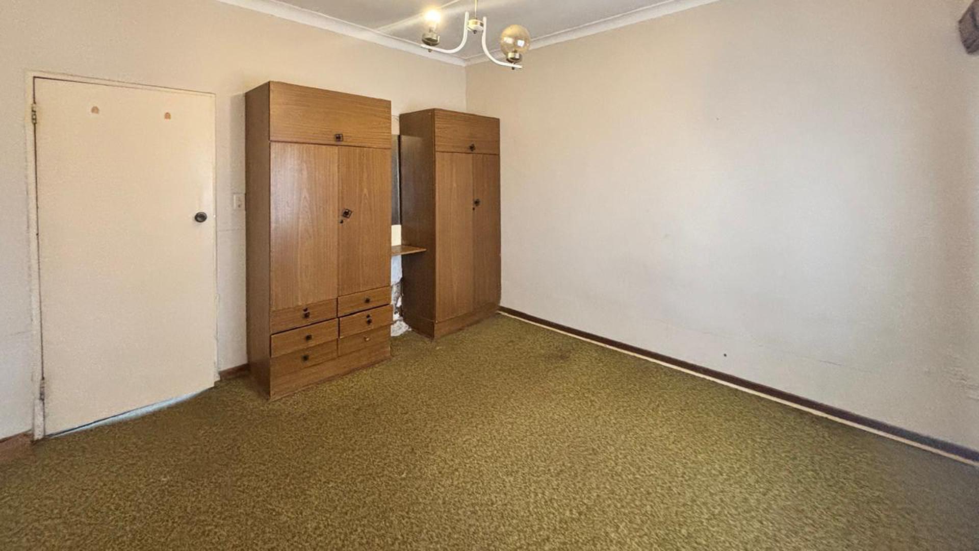 Bed Room 2 of property in Parys
