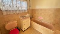 Main Bathroom of property in Parys