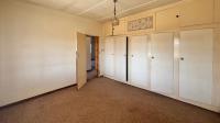Bed Room 1 of property in Parys