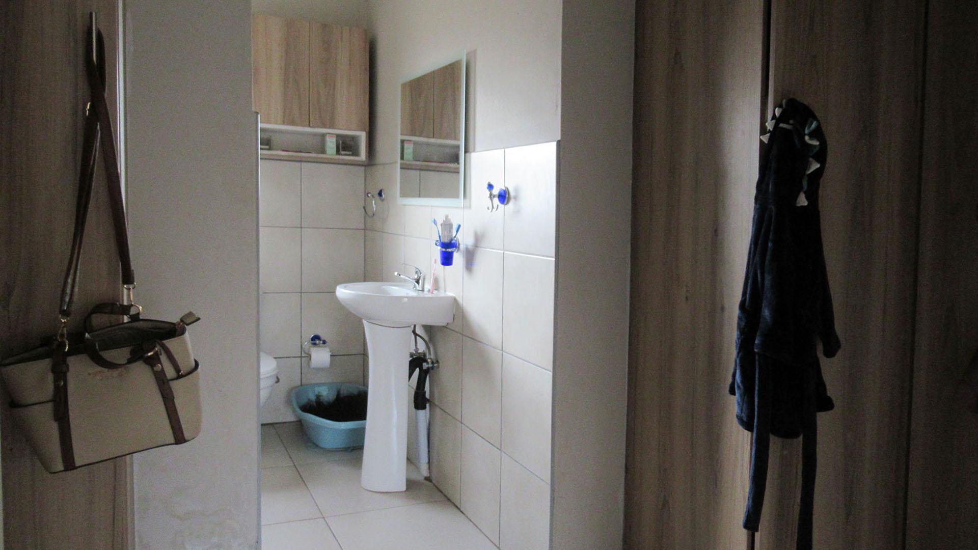Spaces - 11 square meters of property in Dawn Park