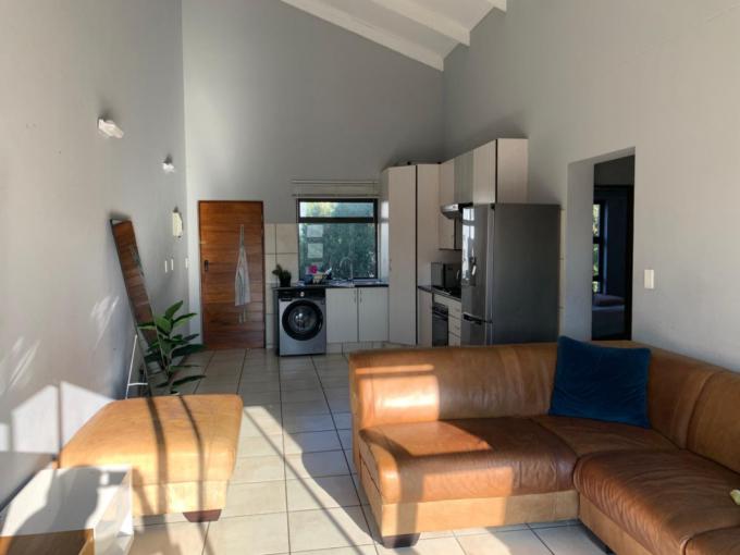 2 Bedroom Sectional Title for Sale For Sale in Greenstone Hill - MR718936