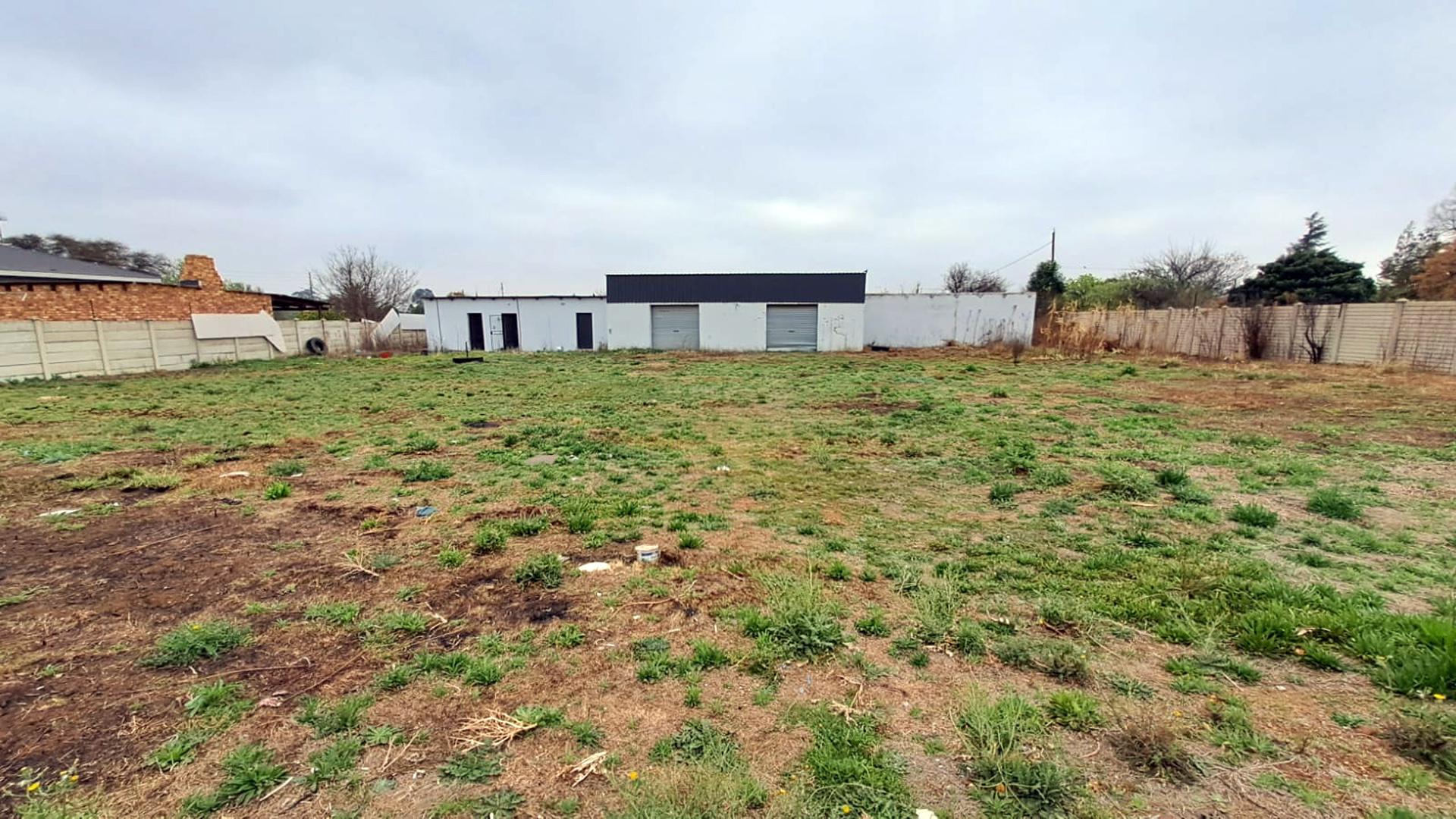 Backyard of property in Balfour