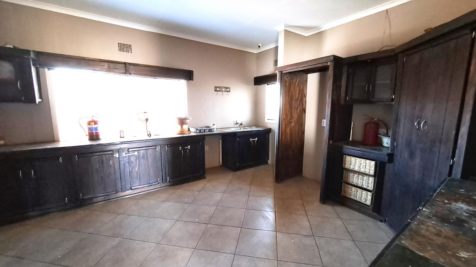 Kitchen of property in Balfour