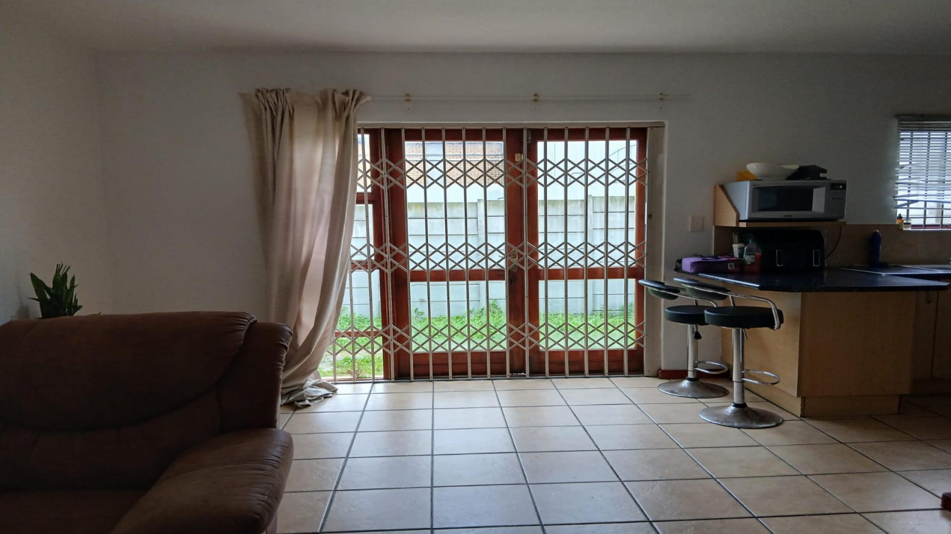Lounges of property in Parklands