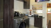 Scullery - 7 square meters of property in Greenhills