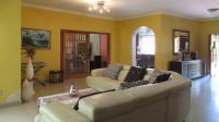 Lounges - 75 square meters of property in Greenhills
