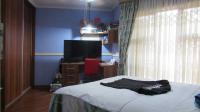 Bed Room 1 - 15 square meters of property in Greenhills