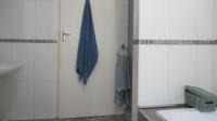 Bathroom 1 - 6 square meters of property in Greenhills