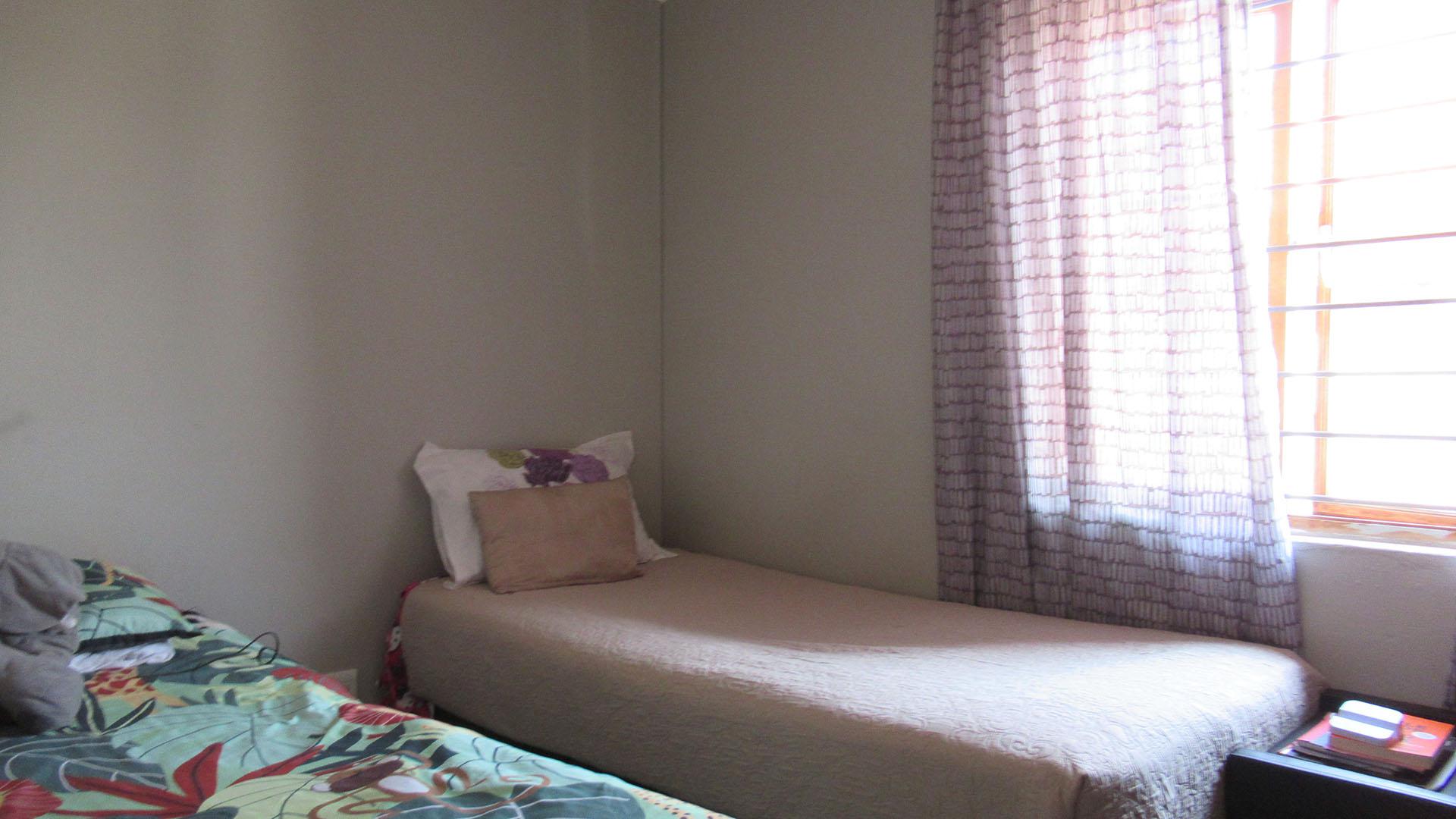 Bed Room 1 - 9 square meters of property in Watervalspruit (Vaal)