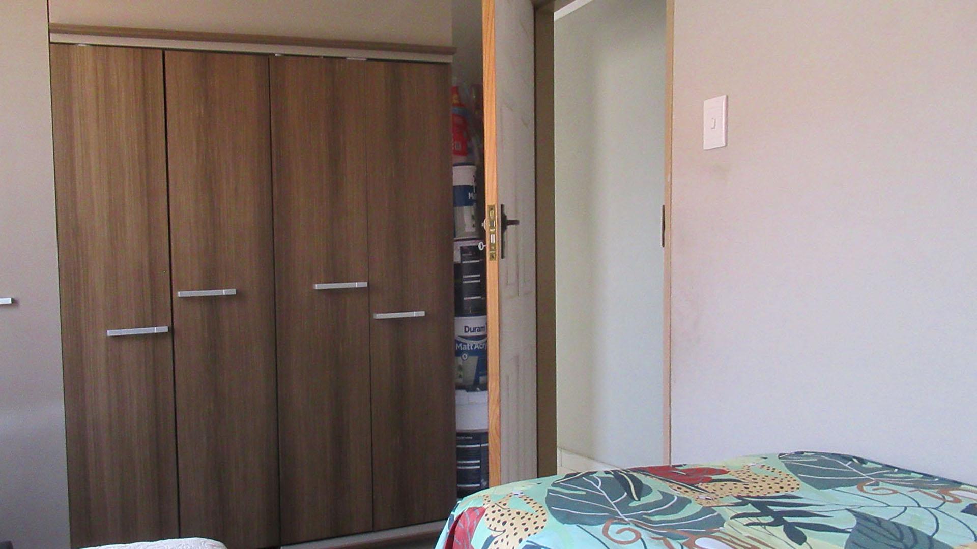 Bed Room 1 - 9 square meters of property in Watervalspruit (Vaal)