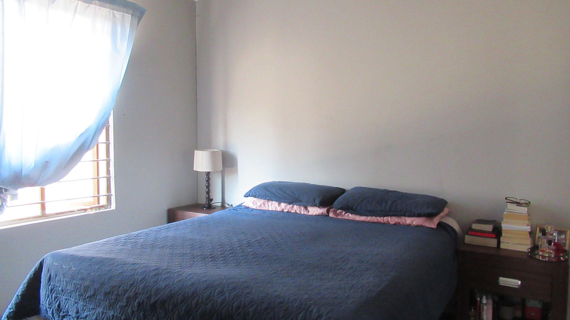 Main Bedroom - 14 square meters of property in Watervalspruit (Vaal)