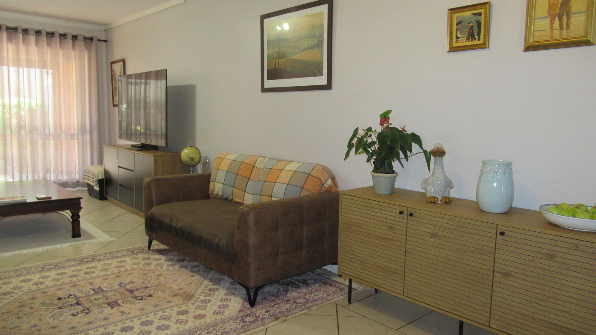 Dining Room - 13 square meters of property in Pine Slopes A.H.