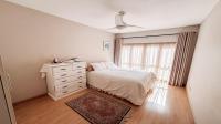 Bed Room 1 of property in Pine Slopes A.H.