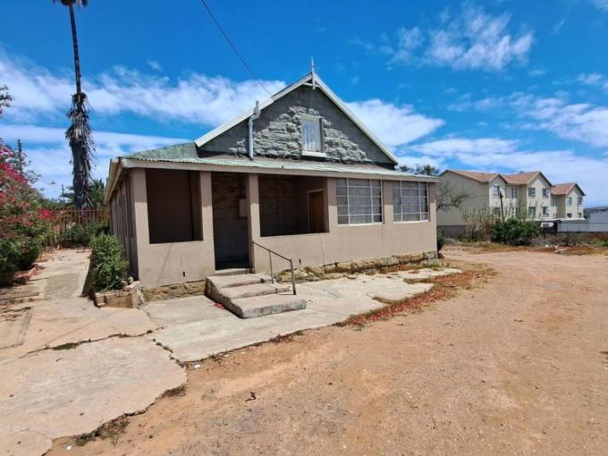 3 Bedroom House for Sale For Sale in Oudtshoorn - MR719006