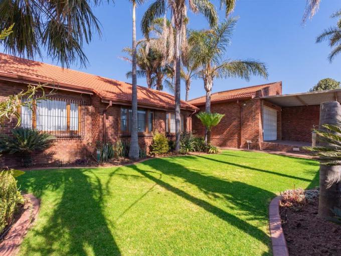 3 Bedroom House for Sale For Sale in Eden Glen - MR719026