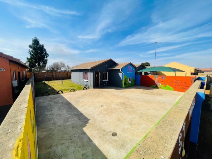 3 Bedroom House for Sale For Sale in Windmill Park - MR719032