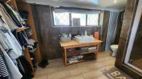 Bathroom 3+