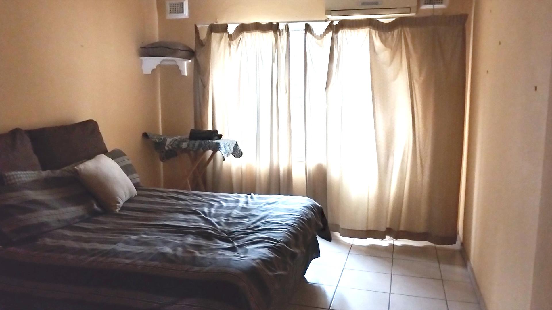 Bed Room 2 of property in Umkomaas