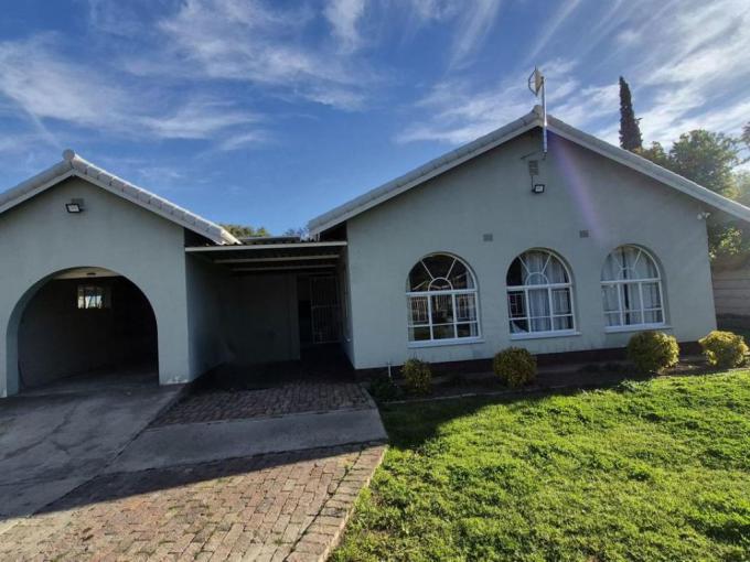 3 Bedroom House to Rent in Oudtshoorn - Property to rent - MR719087