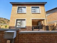  of property in Helderkruin