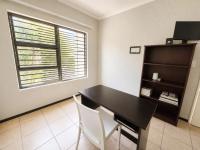  of property in Helderkruin