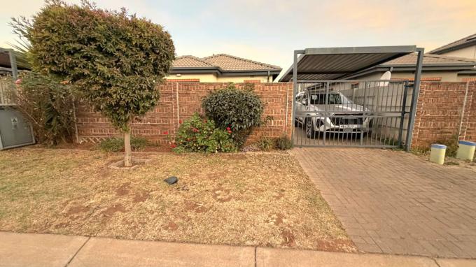 3 Bedroom House for Sale For Sale in Albertsdal - MR719130