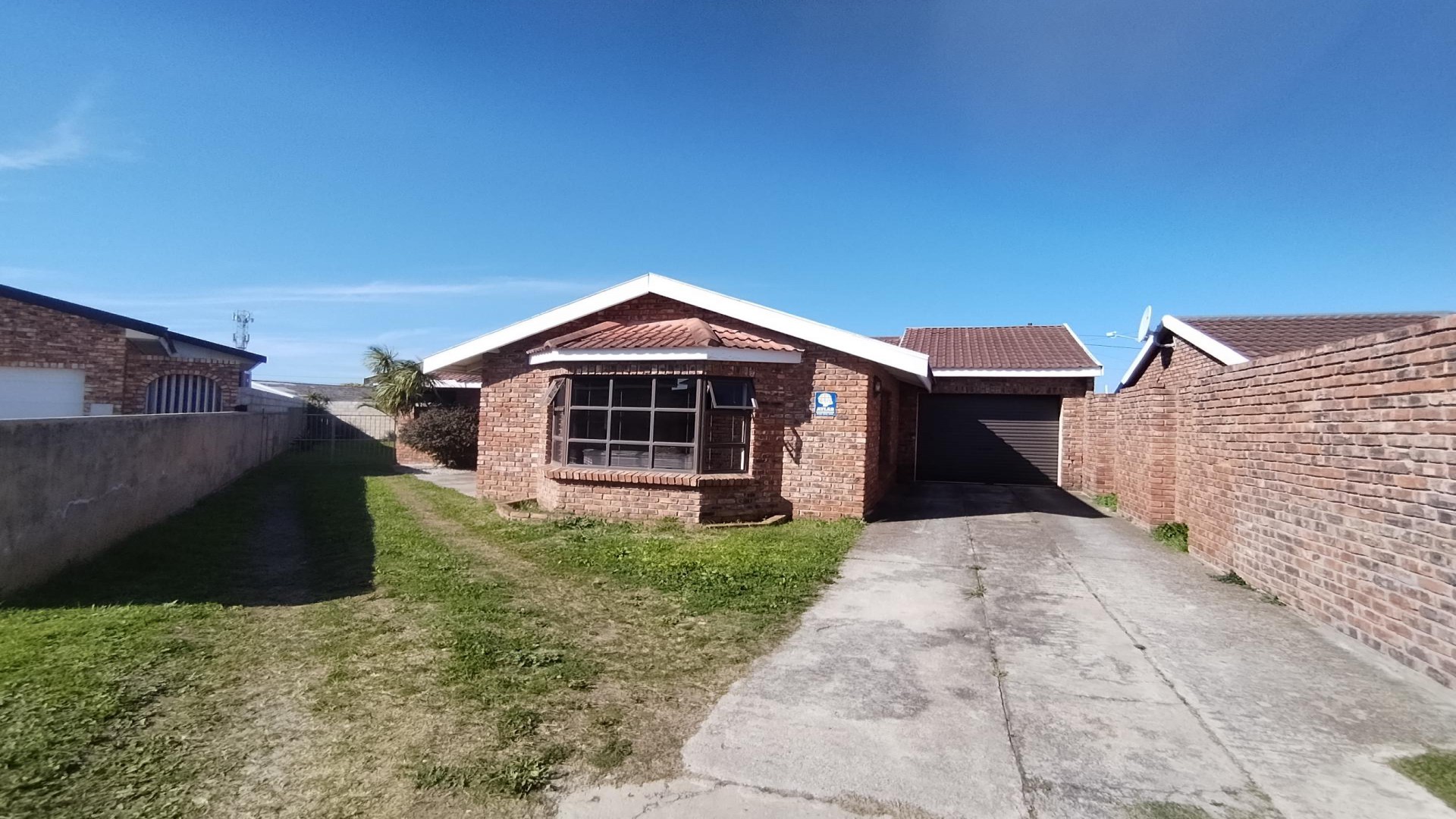 Front View of property in Malabar