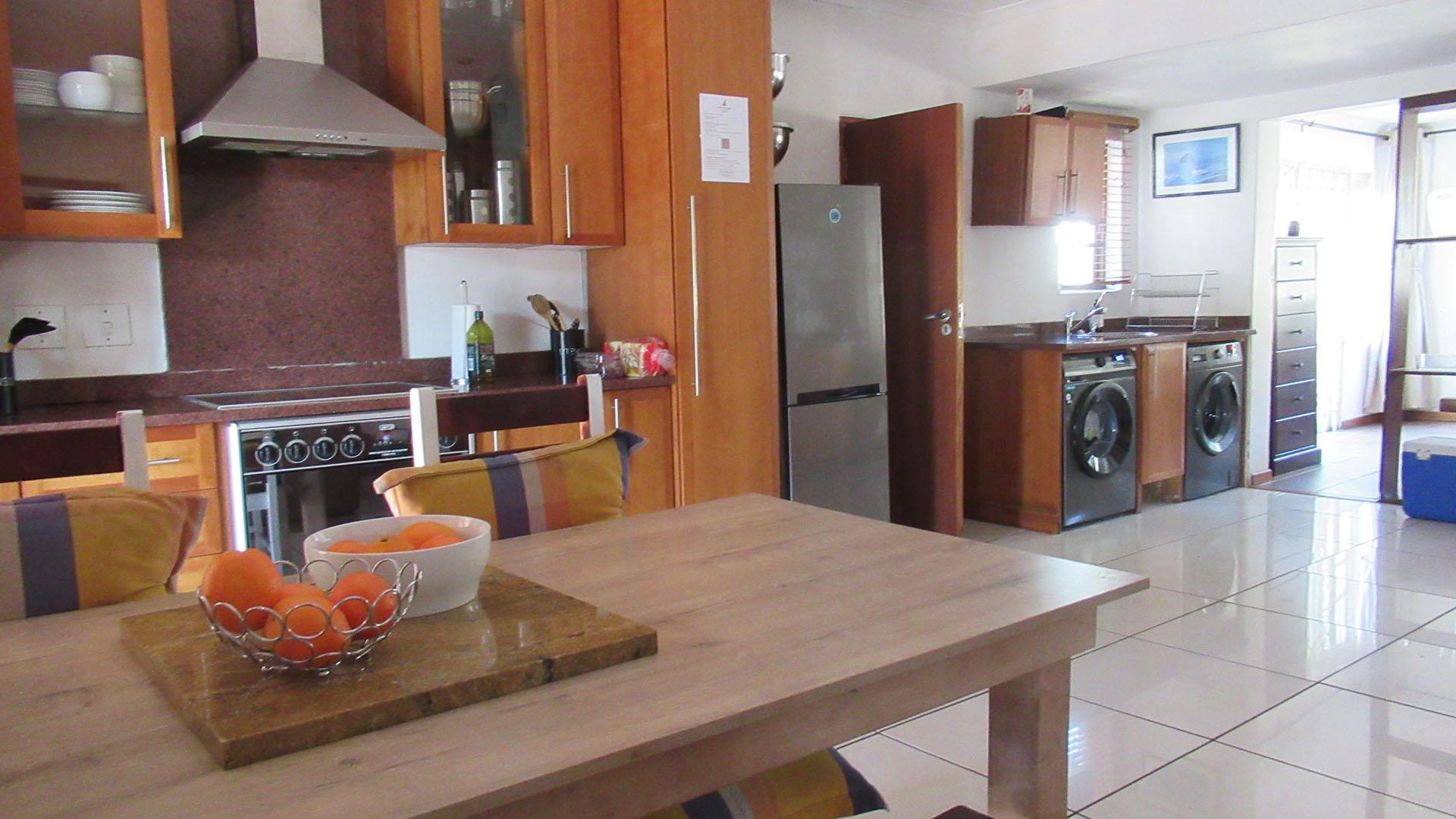 Kitchen - 45 square meters of property in Paulshof