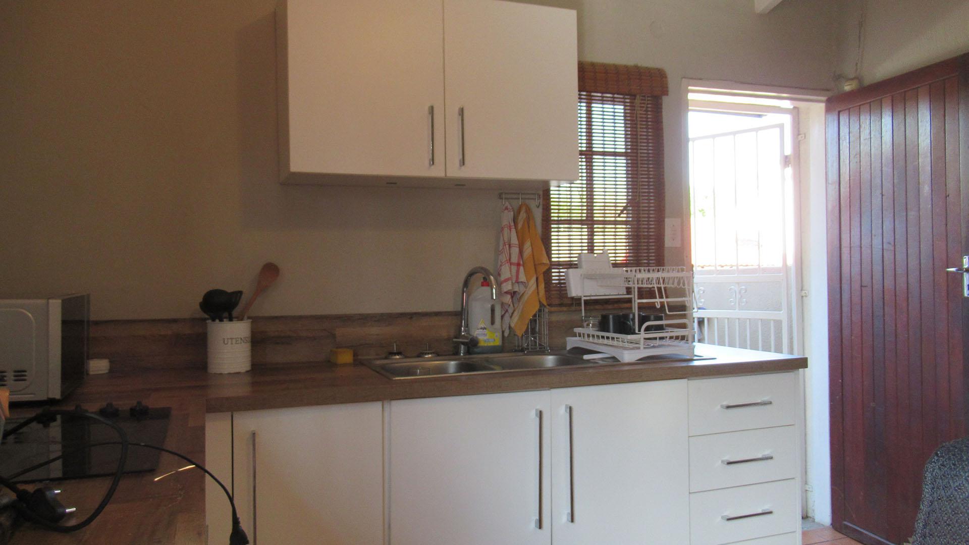 Kitchen - 45 square meters of property in Paulshof
