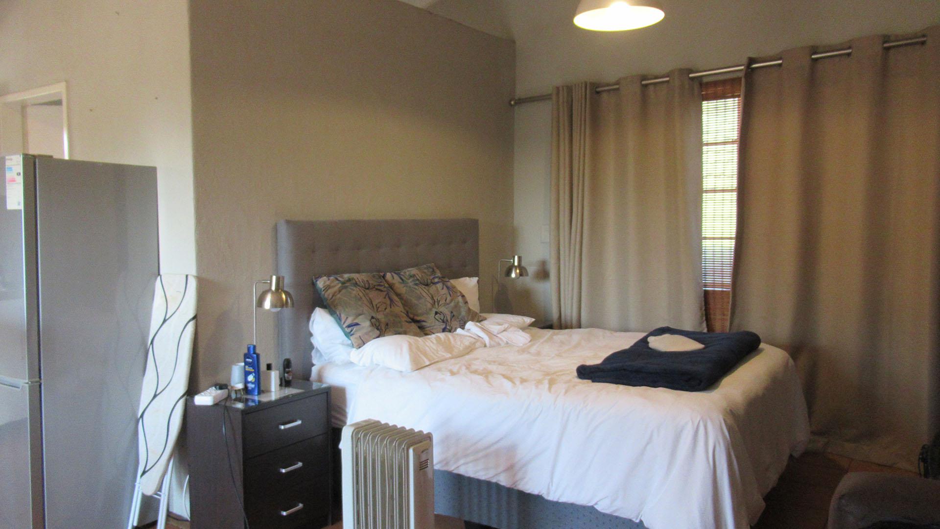 Bed Room 4 - 20 square meters of property in Paulshof