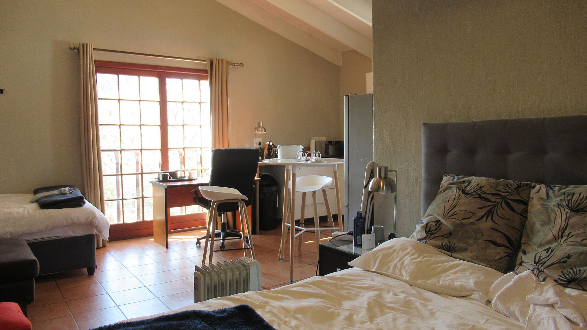 Bed Room 4 - 20 square meters of property in Paulshof