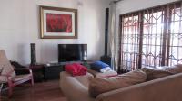 Lounges - 81 square meters of property in Paulshof