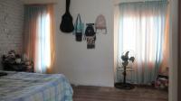Bed Room 2 - 17 square meters of property in The Hill