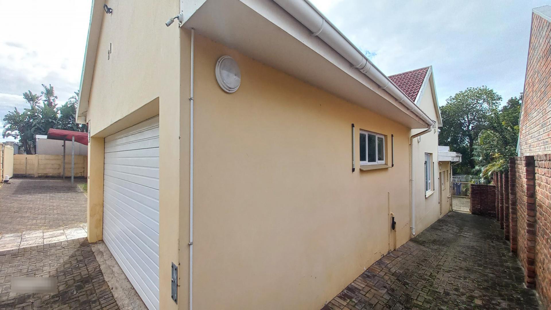 Garage of property in Beacon Bay